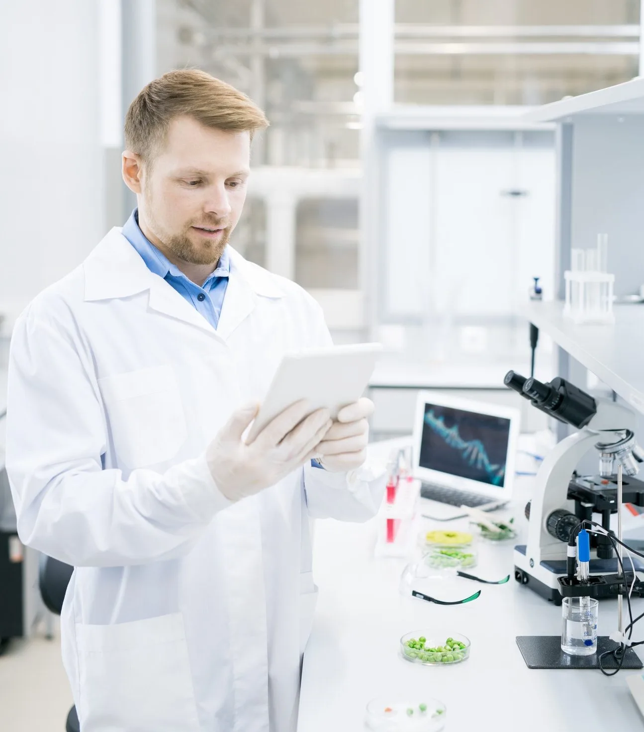 Atendimento e cuidado no laboratório Biogenlab